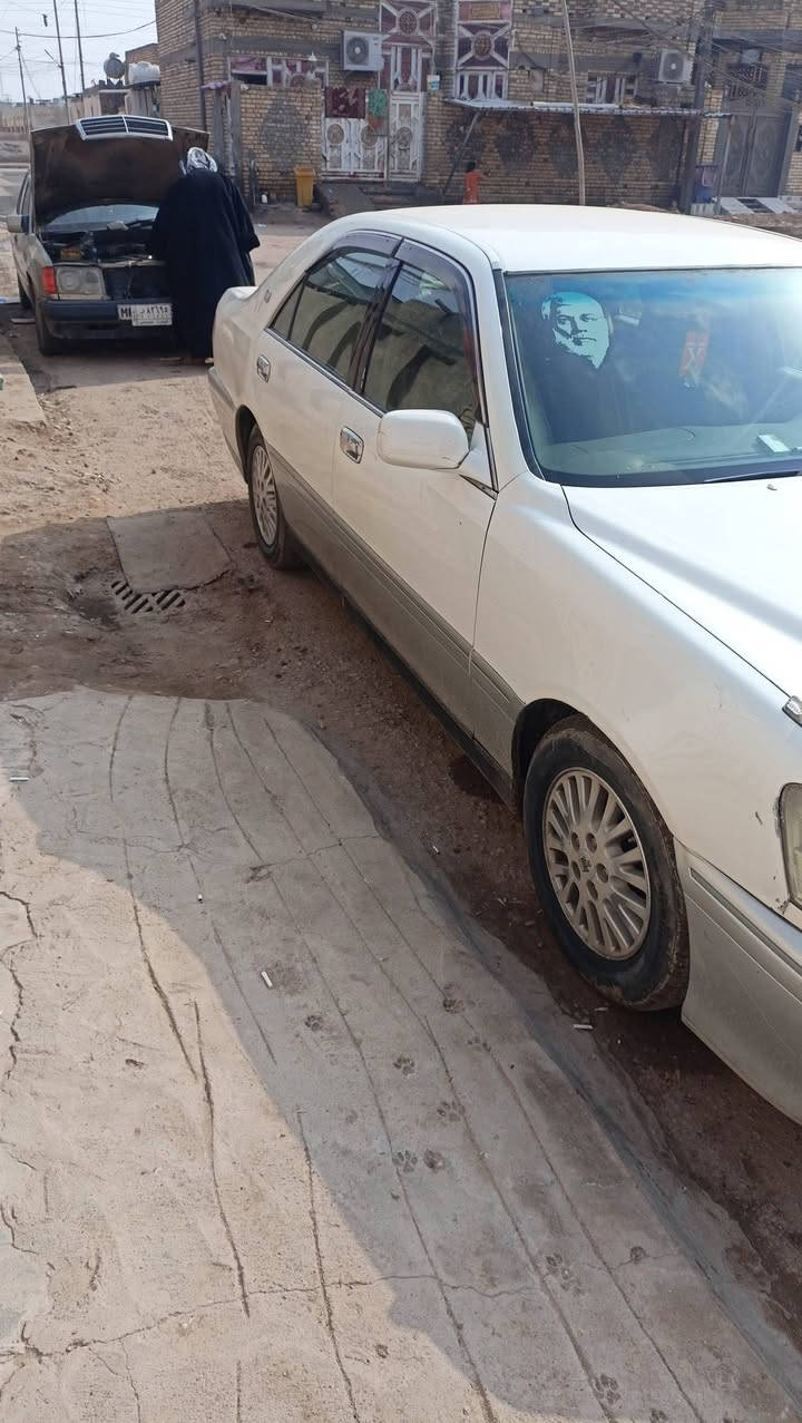 ملكه كص جنطه متوم طبق لاصل  مكينه وكير وحداديه وتخم تاير تبريد ثلج منضومه زنون شاشه لمس سياره جاهزه ترايك 180للبيع السعر 35وبيها مجال مكاني ميسان العمارة رقم الهاتف ***********
