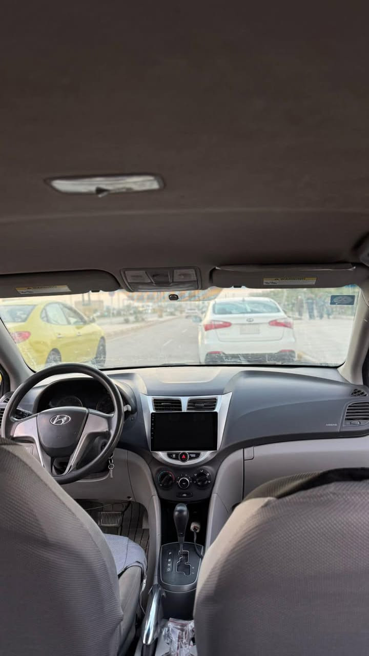 السلام عليكم 
اكسنت مديل ٢٠١٥ وارد امريكي 
الحادث:تبديل بنيد +باب والباقي كفاله 
رقم ذي قار تحويل ثاني يوم 
ماشيه ٨٤ الف حقيقي السياره جاهزه كير مكينه حداديه تبريد 
للاستفسار :***********
مكان السياره ناصريه مركز
السعر ٨٦ وبيها مجال شي بسيط
