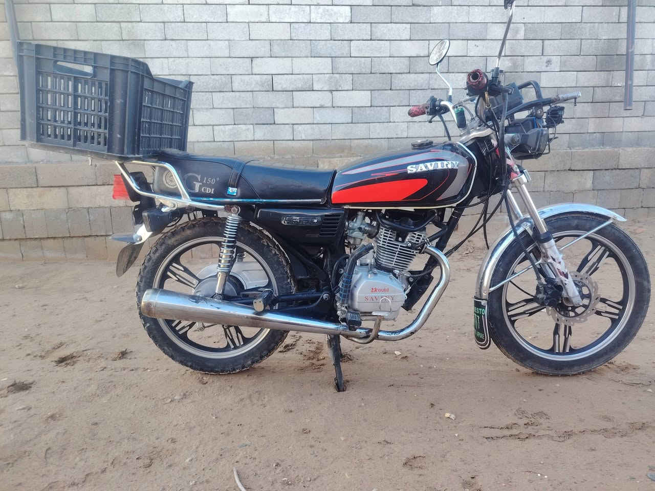 سلام عليكم دراجه للبيع سيفان موديل 2021 دراجه نشاط فول السعر 400 وبيها مجال المكان تكريت الناعمه للاستفسار الاتصال على الرقم ***********
