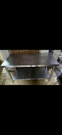ميوزة سل ستيل للبيع   قياس 1،80  والثاني قياس 1،50 يرهم عرض للبلانكات ...