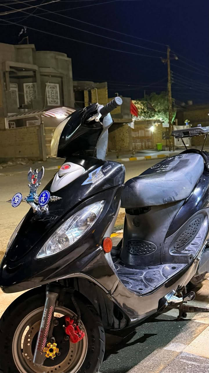 دراجه للبيع السعر خاص فقط زنجيل مبدل مكفول من كلشي الدراجه فحل 150 مكيتها البك لايت كرستال مكفول من كلشي التواصل عبر ***********
