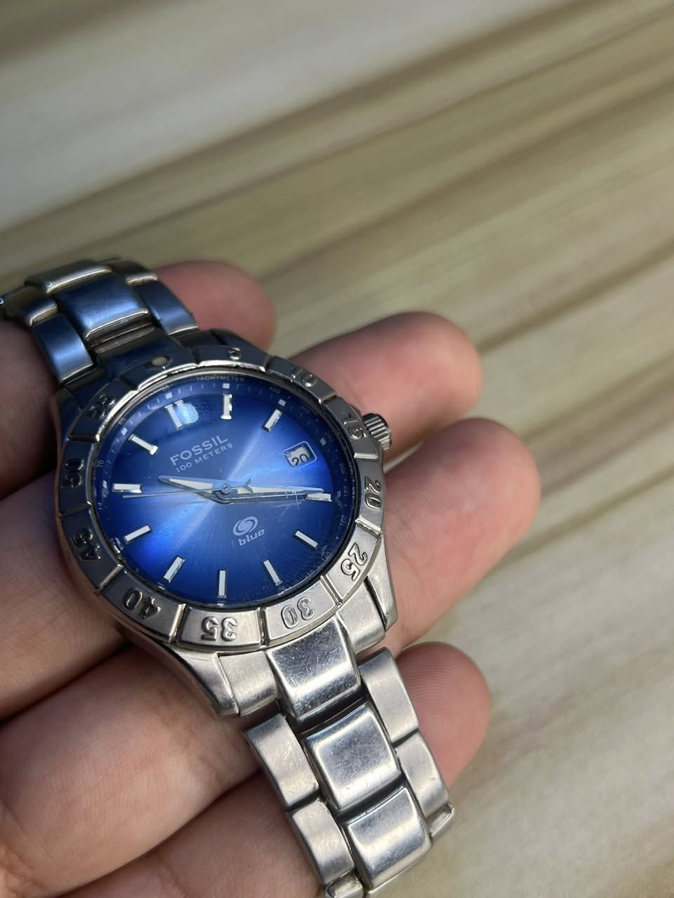 ساعة فوسيل اصلية
ماكنة الصفرة الاصلية 
القطر 35 السير كامل الاصلي دبل قفل 
ارقام لامينوس مضيئة مينة جميلة 
السعر 45 الف شامل التوصيل


**إذا كنت صاحب هذا الإعلان وتريد حذفه لأي سبب، رجاءا أرسل رسالة إلى الدعم الفني**