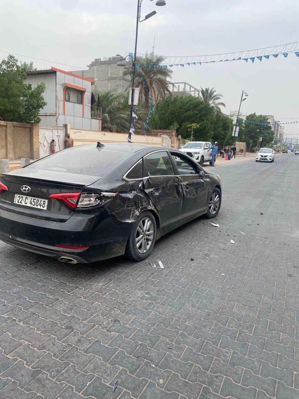 عليكم السلام سوناتا وراد امريكي موديل 15 بيها منضومه غاز السياره ماعايزه كلشي كير مكينه حداديه تبريد 
بيها صفحه البيبان بدلتهن والبنيد من امريكا وصوره الحادث موجوده  2400 
منضومه زنون مثبت سرعه حساسات وبقيه التفاصيل معروفه مكاني نجف قريه الغدير
95 وبيها مجال
*********** بس واتساب النجف, العراق
