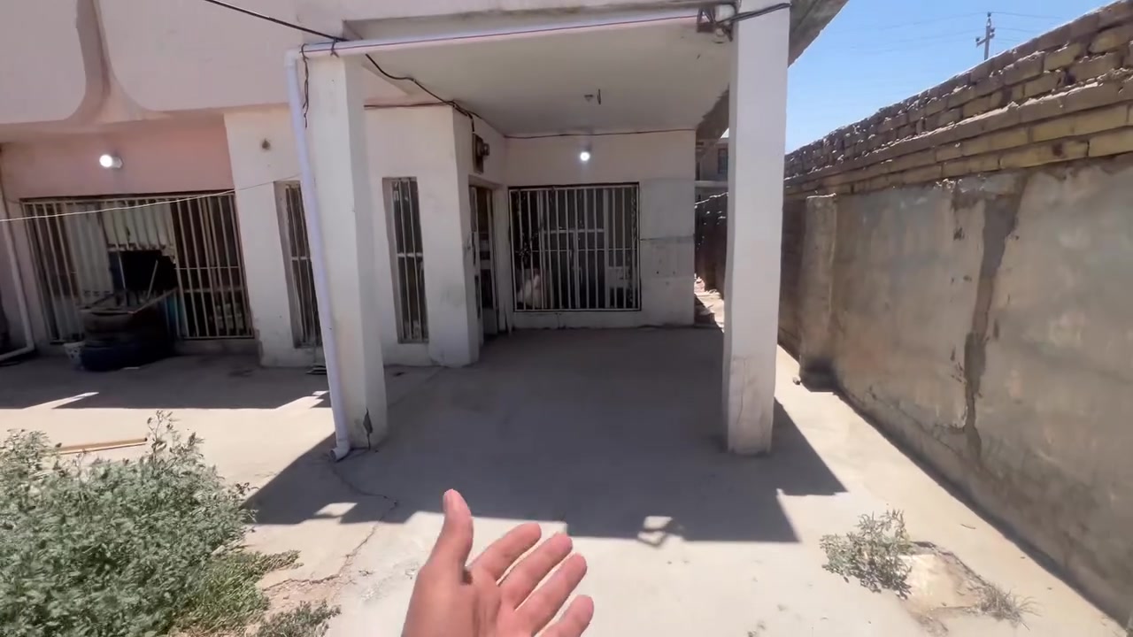 بيت للايجار ٤ غرف نوم
حي العسكري شارع ٣٠ 

***********
