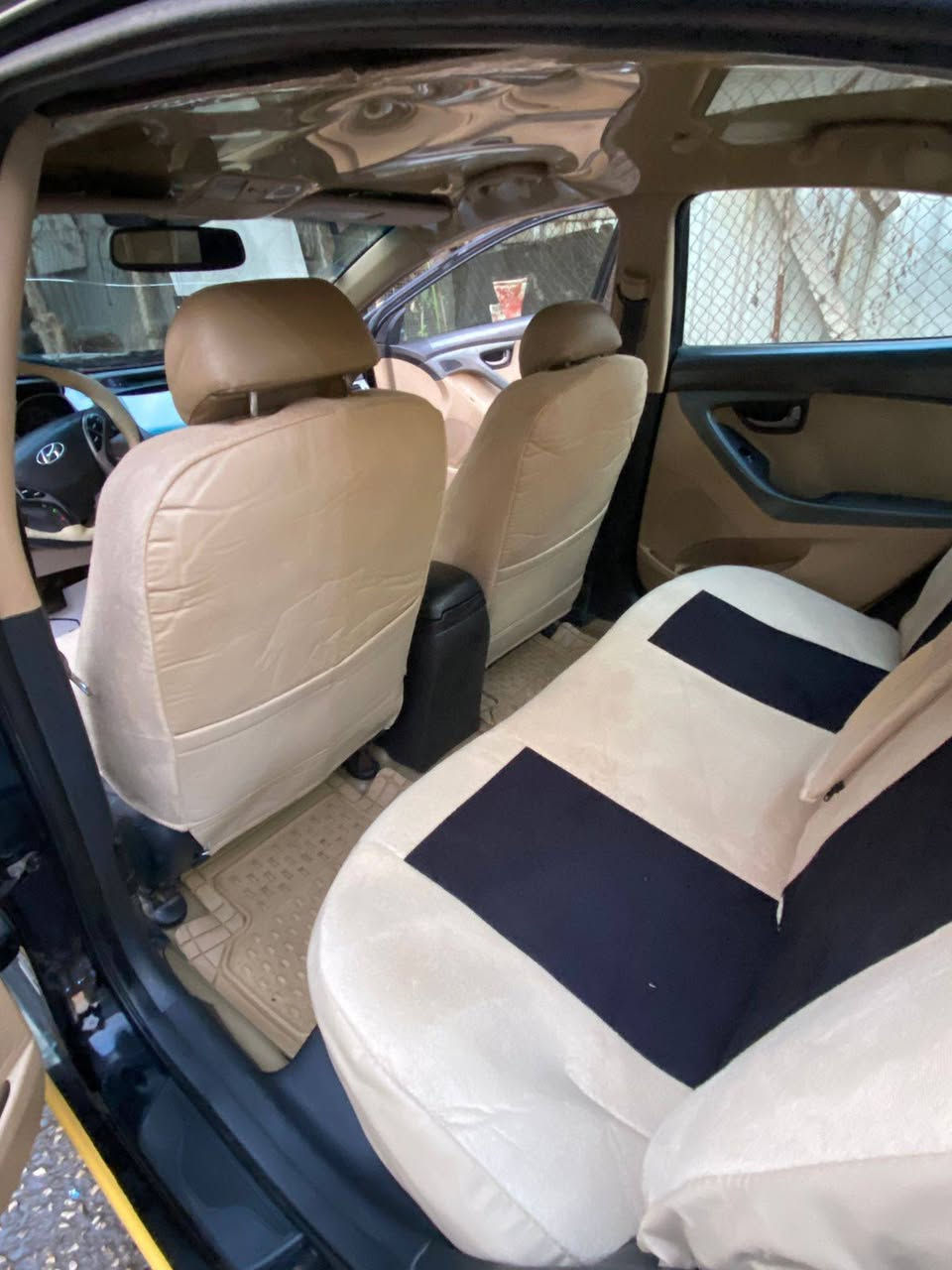 سلام عليكم الانترا للبيع موديل ٢٠١٣ امريكي حادثه قبق جنطه سياره جهازه محرك وكير خير من الله السياره بسمي
العنوان بغداد الدوره رقم *********** السعر. ٩٨ وبيها مجال
