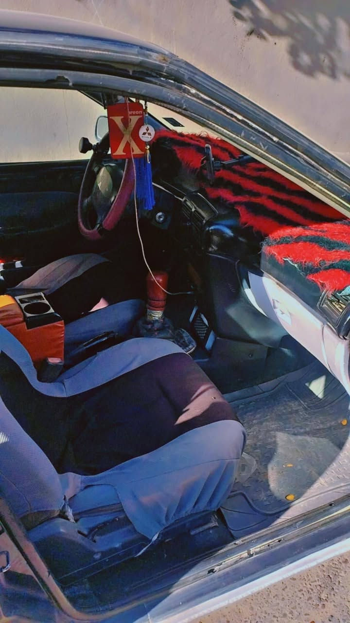 ٢٠ ورقه للبيع وبيها مجال كلش قليل ***********
