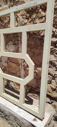 شباك بلاستيك • مضبوظ • مستعمل