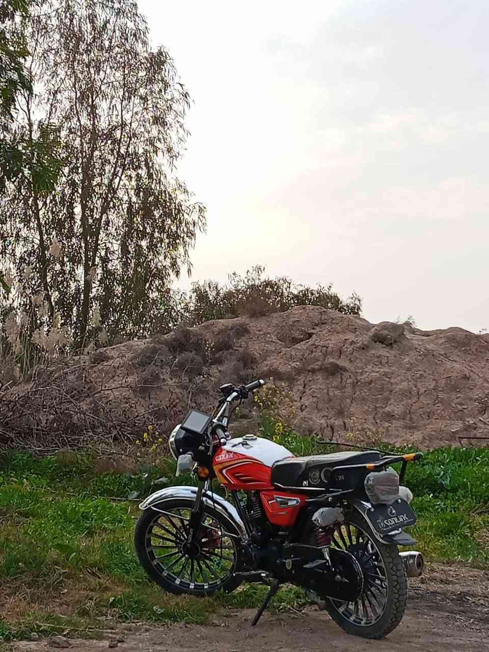 سيفان 24 شكل 25 محرك 200كلشي شغال نقصها ستان وسط طاكه باقي كله شغال سعر 700وبيها ومجال قليل+بيها طعجه ب تانكي بسيطه وتصلح
مكاني ديالئ خالص هبهب
رقمي


**إذا كنت صاحب هذا الإعلان وتريد حذفه لأي سبب، رجاءا أرسل رسالة إلى الدعم الفني**