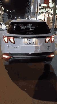 توجد توسان موديل 24 وارد امريكي مكفولة لون ابيض مرقم بصره باسمي مكانه الناصريه السعر 205 وبيه مجال بسيط الاتصال على الرقم الهاتف ***********
