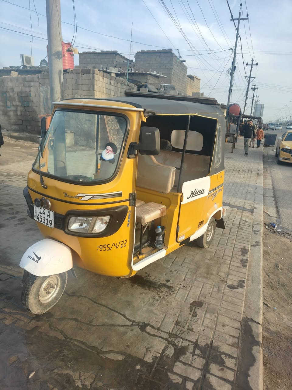 السلام عليكم تكتك للبيع 22 بدي كفاله عامه حداديه كامله وتجفيت شركه السعر 7300الرقم ***********
