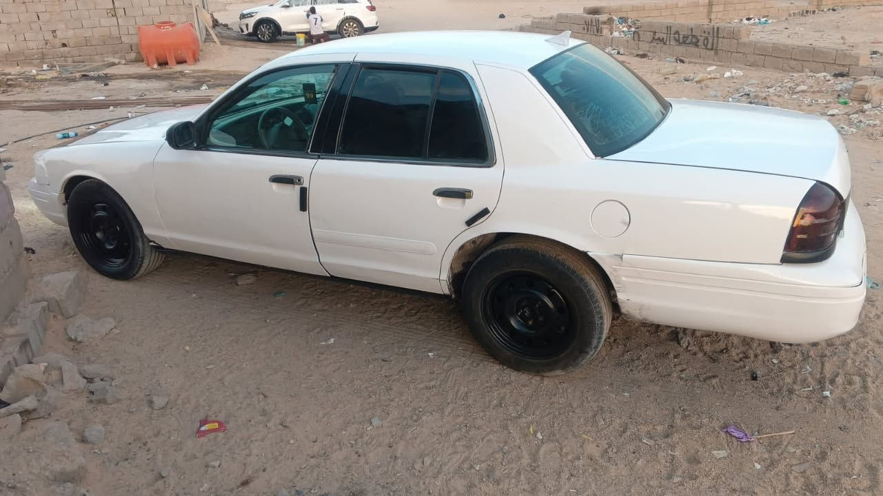 فورد فكتوريا سياره كفاله من الضربه والكص مال مزادمكينه كيربالجيس سياره كله ع البلاد اترايك ١٨٠مصبوغه عام تجميلي بيه معامله ورقم بس اناابيعك كوم حديدمكانه بالبصره سعر٣٧$اتصال***********
