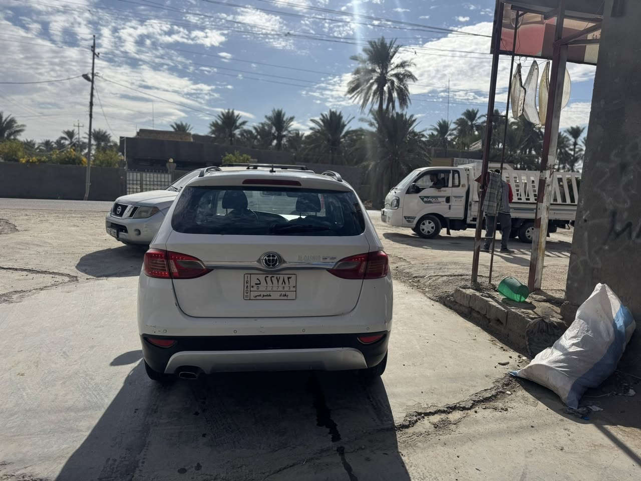 السلام عليكم للبيع سياره بيرلنس موديل 2014 السعر 75بيه مجال قليل حره الشراي يتصل ***********
