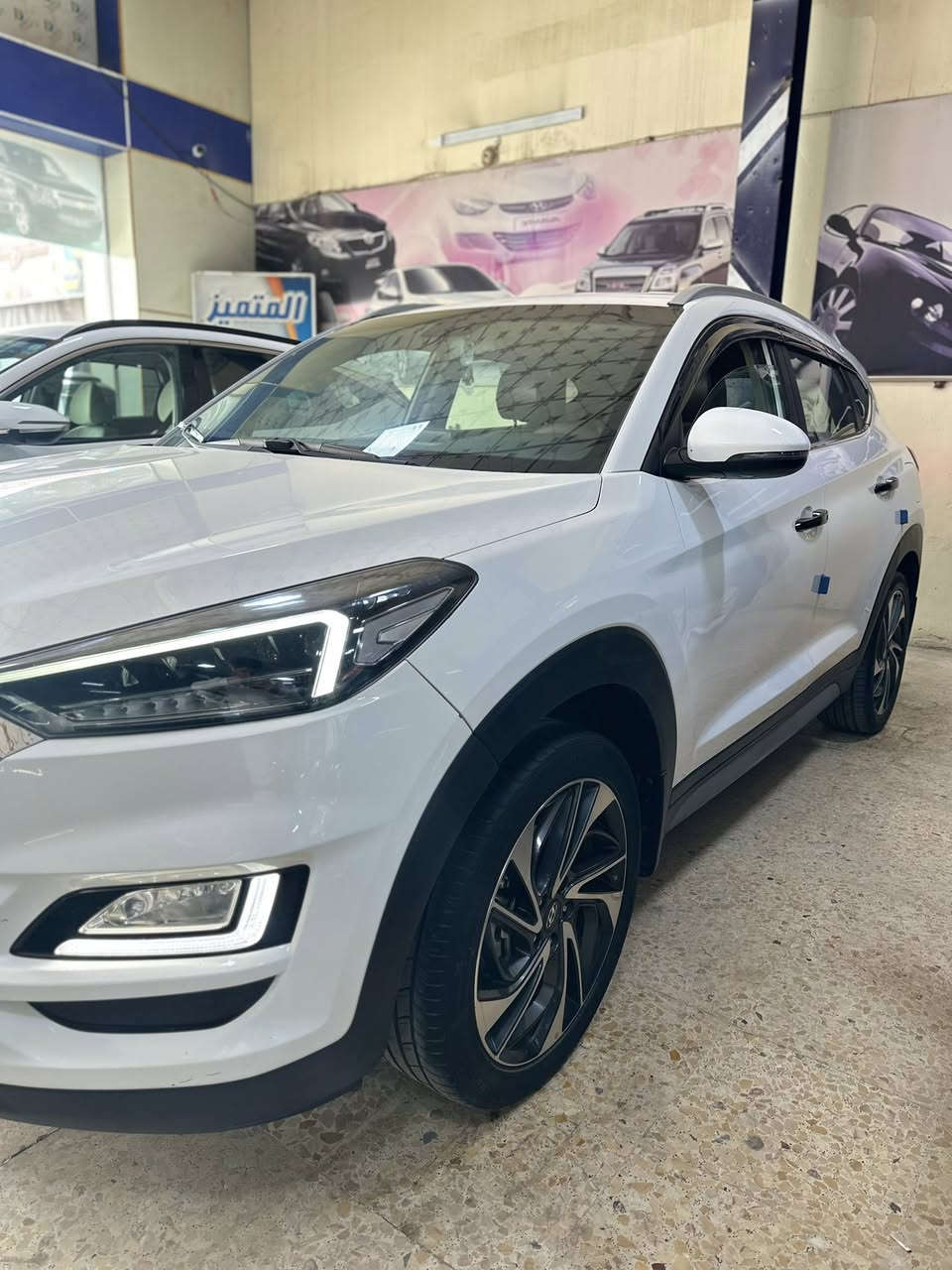 السلام عليكم ل
للبيع توكسان موديل 2019 خليجي رقم بغداد 
كير محرك كفاله 
فول مواصفات عده لبانوراما 
بصمه تشغيل بصمه اباواب
مري كهرباء 
كشنين كهرباء جلد 
شاشه كبيره 
تحكمات
خمس عدسات 
ويل كب 
وبعد بيها  مواصفات 
السعر  185$ ورقه وبيها مجال 
رجااً بس شراي يتصل 
 ***********  واتساب شغال 
السونار مع الصور شواصي تكم لغود كص كفاله
