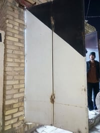 باب حديد ثقيل • ٤ قطع ٦٠سم • فتحة ٢٫٥×٢٫٤م