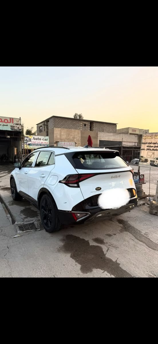 سبورتج 25 بلاك ادشن فول مواصفات عده البنورما ماسيه ١١ سياره جديده مكفوله عده طخه زغيره بل جاملغ وعلى وصعه موجوده بل صور شرط السونار والفحص سعره ٢٣٥ وبي مال بسيط للشراي مكاني بغداد السيديه للاستفسار ***********
