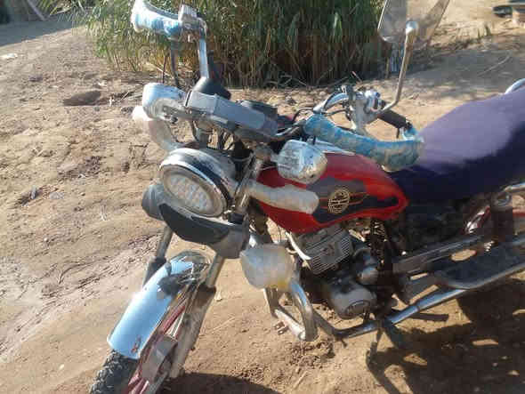 سلام عليكم
دراجه تايموته للبيع موديل 16 أورق  جاهزه كامله کلشي بيه شغال السعر ب 450 وبيه مجال لشراي المكان سوگ الشيوخ
ما متواجد عل فيس اتصل وبيك خير وتدلل ***********
