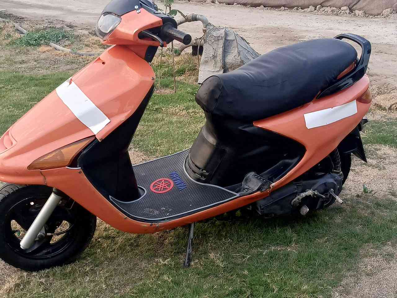 سلام عليكم دراجه فراشه فحل البيع مكفوله سلف هندر كلشي شغال مكينه مكفوله من شلعه معدل فول كهربائيات كلها شغاله الي يريد يتصل على الرقم *********** وبيه خير يدلل السعر 350 وبيه مجال
