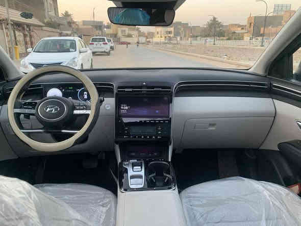 توسان لمتدد 24 أعلى فئه فول مواصفات السعر 235$ وبيها مجال . السياره  ماشيه 8000 ميل فقط للاستفسار الإتصال ***********
