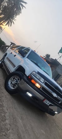 يوكن 2006 بسمي  محرك 5300كير 1000/تخم تاير جديد تبريد تدفئه خط شطره بغ...