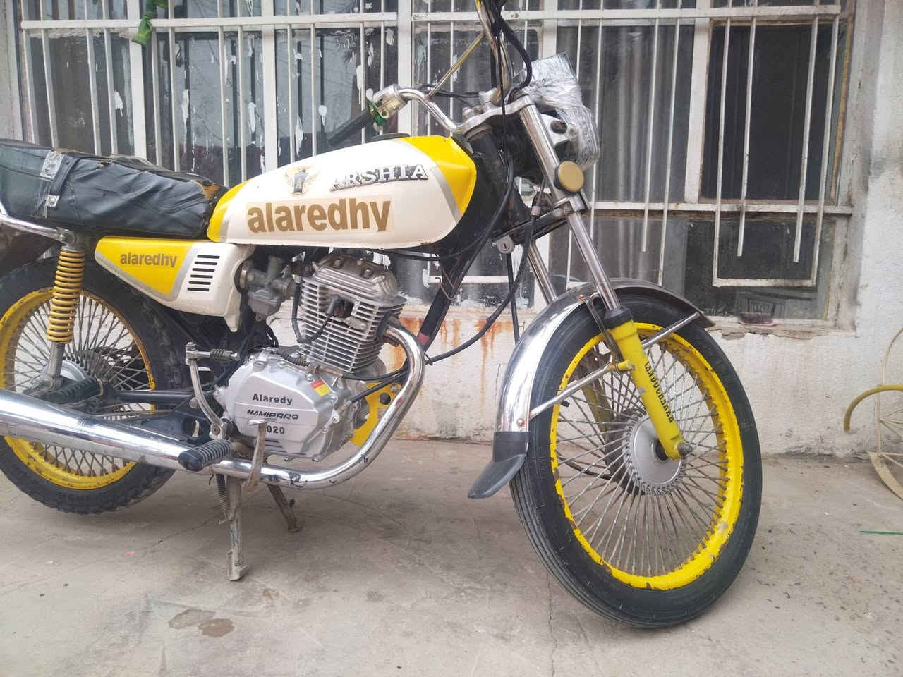 للبيع دراجه اربعه گير نضيفه موديل 2020 السعر 450 وبيه مجال قليل للإتصال *********** أوراق كامله
