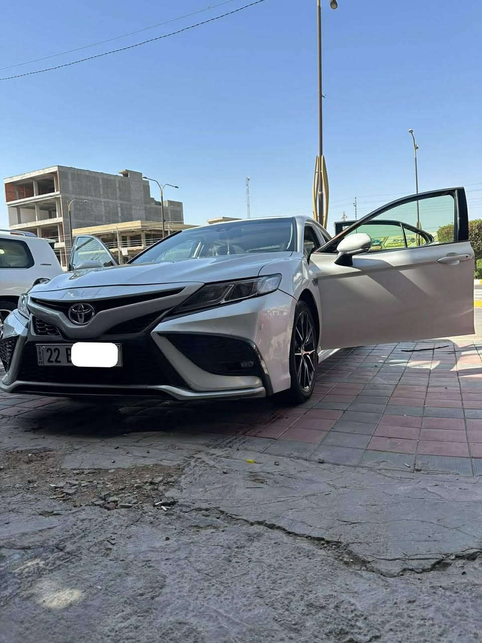 السلام عليكم تيوتا كامري 
2022

خليجي شركة ساز 

سياره كامل مواصفات 

فتحه سقف 
برده خلفيه نضام سبورت مري شفط كشانه كهربائيّ مانع تزحلق 

سياره كامله من كلشي مكفوله من الصبغ 

رقمها اربيل بسمي تحويل مباشر 

سياره جديده ومامتعوبه اترايهة حلو ونصبتها حلوه 

سياره اترايهة مال 25 

بعدها على وضع الشركه 

مكان السياره فلوجه السعر اتصل 

***********
