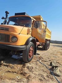 شاحنة • موديل ٨٢ • ابلاديه