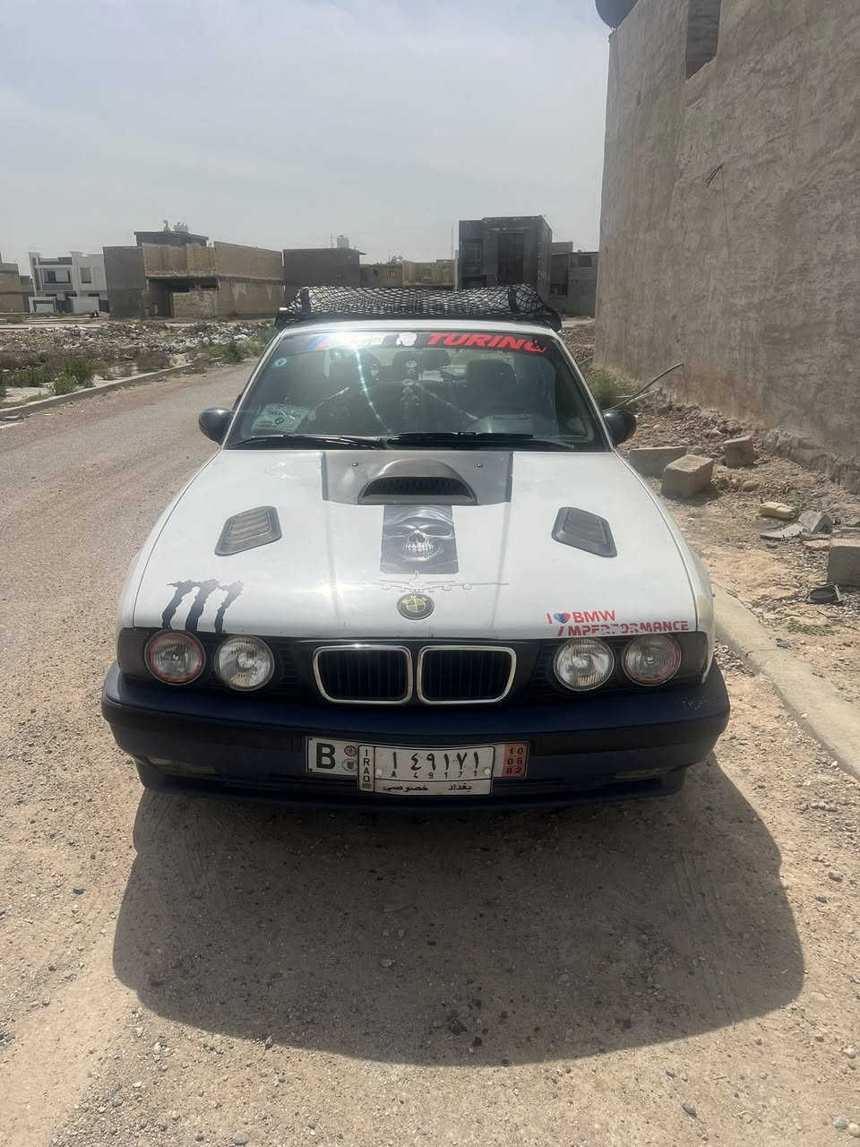 بي ام535 سياره حلوه وجاهزه تبريد كامل للبيع
***********

