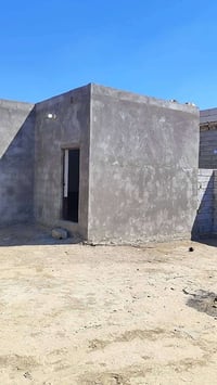 بيت للبيع • ٣٠٠م • غرفتين