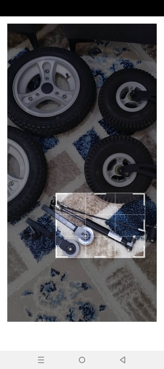 السلام عليكم يوجد لدينا انواع الادوات الاحتياطيه للكرسي الكهربائي مع خدمه توصيل كافه محافظات العراق ارجو مراسله واتساب او اتصال على رقم داخل الصوره الشخصيه


**إذا كنت صاحب هذا الإعلان وتريد حذفه لأي سبب، رجاءا أرسل رسالة إلى الدعم الفني**