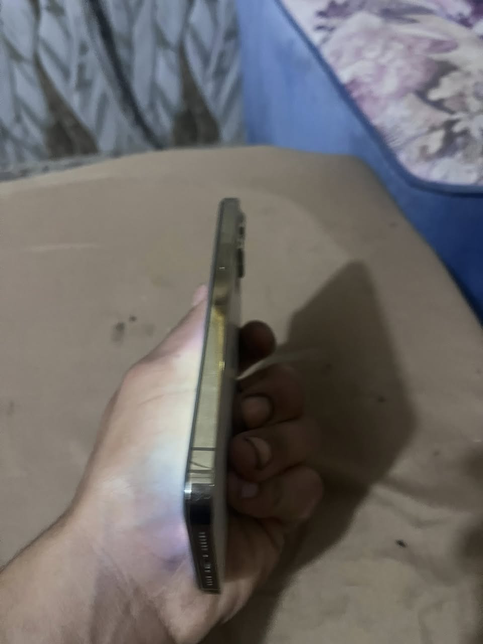سلام عليكم. آيفون. ١٢نضيف بدل بس شاشه. بطاريه ٧٨ جهاز مابي  كارتون بس لواير  شحن بكاني بغداد لعبيدي  سعر ٤٥٠بي مجال بصيط 
رقم تليفون ***********

