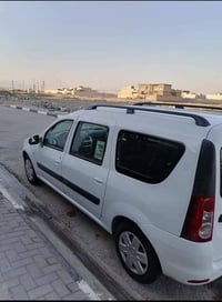 من رخصة الادمن رايد رينو لوكان ٧راكب شرط كفاله عامه والسعر بل معقول ٠٧...