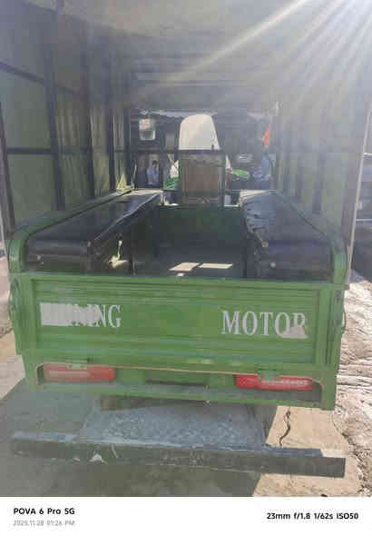 سلام عليكم "
ستوتة فحل تايرات جديد 3.
محرك جديدة لايتات كله جددد
محرك جديد الاصلي.   ستوته مال جناية مو بيع وشره
گصتها خير قسماً بالله. الياخذها يشوف كل الخير عليها
4ملايين. رقم بغداد نگليزي.
بيهه كراسي ودوسه تگدر تشتغل ع باب الله نفرات
وتگدر تحمل بيهه تخلي غراض. واني جنت اشتغل بيهه الاثنين 
سبب البيع اريد اخذ سياره 
ستوتة مضمونة مو كلام لاخر ما حولك ايشي بيهه مرجوعة
رقم *********** وتساب وسيمكرت اثنين شغلات
مكاني بغداد ساحة مظفر.  
ستوته اخذتلها صور قبل الغسل. بس تجي وشوف نظافتها ومتقصد اخذتلها صور قبل الغسل حتى تشوف نظافتها بالواقع وبالغسل.
