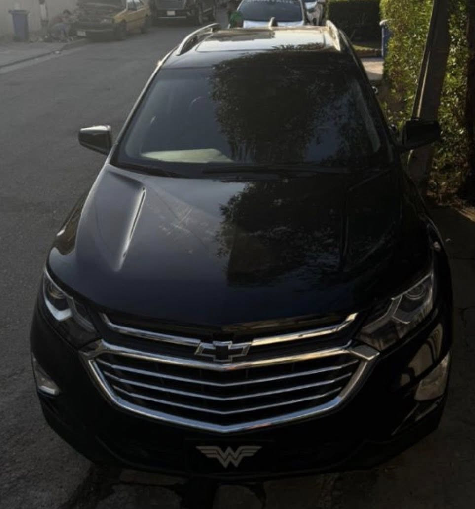 شوفرليت كوينكس 
الموديل : 2020 
اللون : اسود 
اللوحة : حرة بدون رقم 
المحرك : 1500 تيربو 
المسافة : 12 الف 
السعر :145 $ وبيها مجال 
العنوان : المنصور 📍
فول مواصفات بانوراما - كشنات جلد - تشغيل عن بعد - شاشة - صندوك كهرباء 
للاستفسار : ***********
