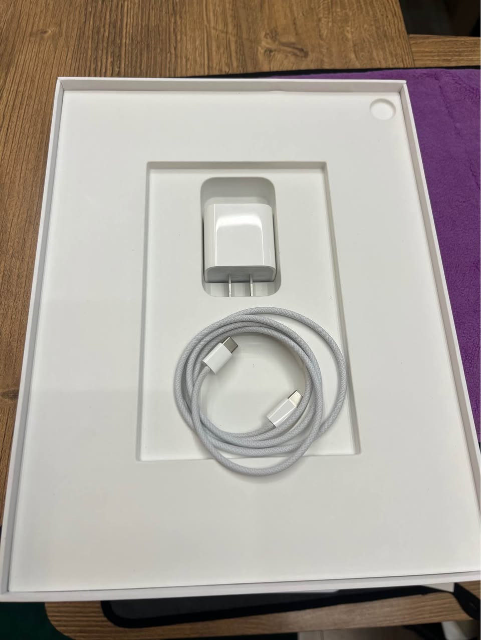 iPad Air 6 13-inch 128gb
Battery 🔋 100%
خاوينى 100% 
كارتون و كامل ئه شياى له گه له 
شوين هه ولير أربيل, العراق


**إذا كنت صاحب هذا الإعلان وتريد حذفه لأي سبب، رجاءا أرسل رسالة إلى الدعم الفني**