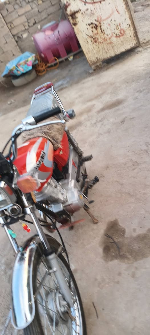 السلام عليكم درجه البيع السعر 750  
وبيه مجال مكان ميسان  0783723001


**إذا كنت صاحب هذا الإعلان وتريد حذفه لأي سبب، رجاءا أرسل رسالة إلى الدعم الفني**