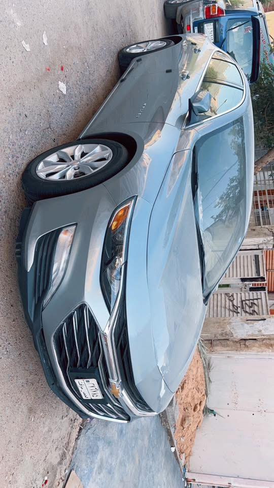 للبيع - شيفروليت ماليبوLT موديل 2025
المواصفات:

 • المحرك: 1.5 لتر تيربو (1500 CC)

 • ناقل حركة أوتوماتيك

 • فئة LT 

 • تشغيل بصمة + دخول ذكي

 • شاشة لمس 8 إنش

 • كاميرا خلفية

 • تشغيل عن بعد

 • بلوتوث + USB + أبل كاربلاي / أندرويد أوتو

 • مكيف أوتوماتيك امامي وخلفي 

 • مصابيح LED نهارية

السيارة رقم بغداد معوقين

السعر 148 وبيها مجال بسيط 
ملاحظة تبديل دعاميه اماميه فقط ومكانين بارد قليل جدا 

 مكاني بغداد كراده
 
***********
