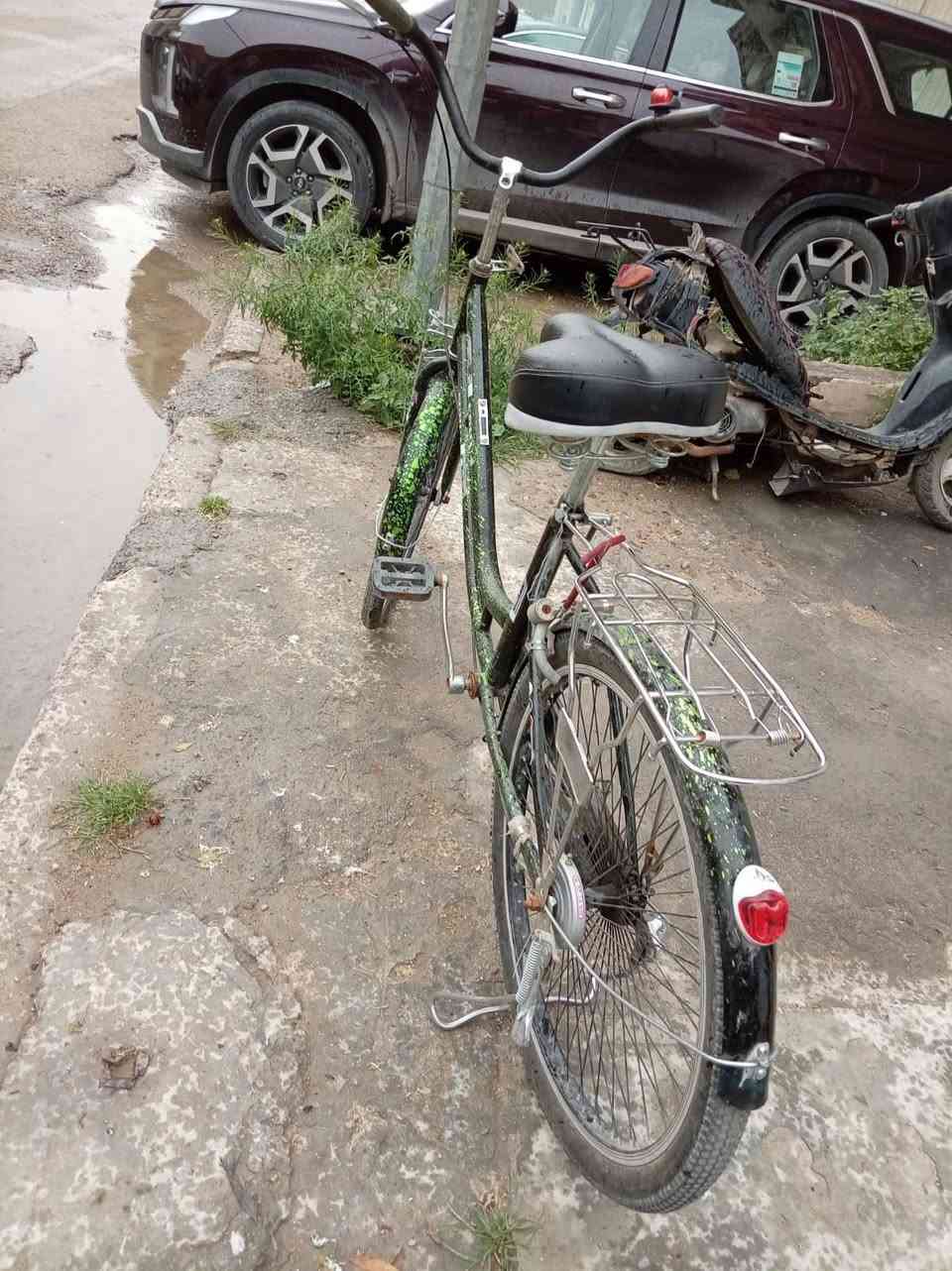 السلام عليكم بايسكل بناتي موشم بايسكل جديد  مكان الكاظميه
الاتصال فقط واتساب 
***********
