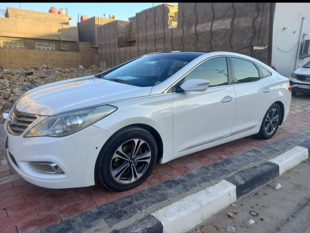 السلام عليكم ورحمة الله وبركاته
هونداي ازيرا موديل 2012  
 مكينه 6 سلندر كير. مكفول
موصفاتها
بصمه ابواب وتشغيل بصمة جنطة بانوراما طكتين 
كشنات جلدداخل جلد ملكي تدفئه  كشنات
قطعتين تبريد تحكم كشنات منفصل 
تحكم كشنات كهربائي 
اشاير بل مري. وبعد بيها هواي مواصفات  سونار. سياره مرفق بصور شوفه واتصل وبيك خير وتدلل
مكان سياره كربلاء طوريج
السعر١١٥وبيها مجال 
‎0771 285 2220
