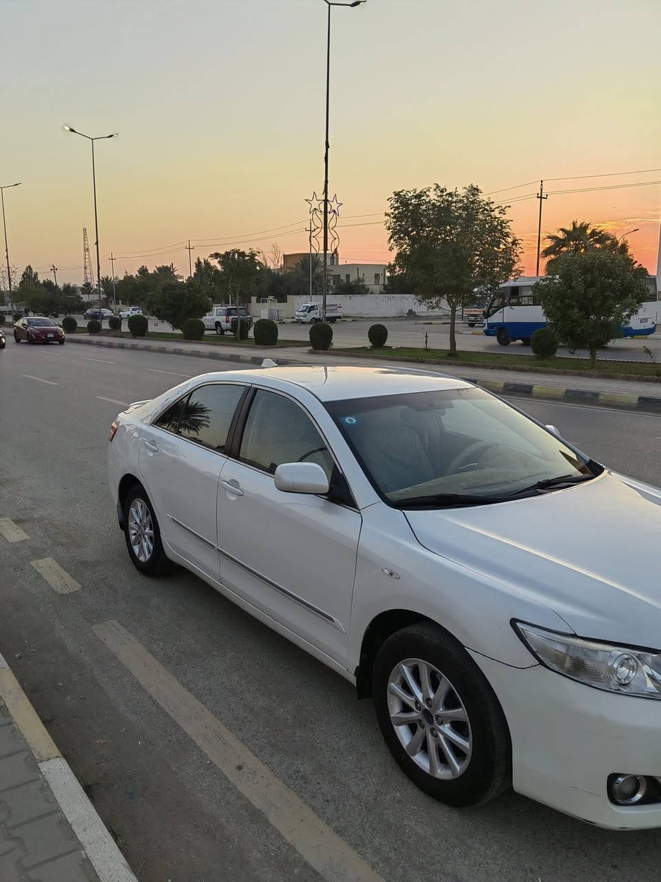 كامري موديل 2011 خليجي 4 اسلندر  رقم انكليزي باسمي تحويل ثاني يوم السيارة مكفوله من الصبغ والمعجون والمحرك ولكير كلشي شغال بالسيارة رقم مميز تخم تاير جديد مكان السيارة مركز الكوت السعر 127 ورقة وبيه مجال للشراي ***********  اتصال + واتساب السونار مرفق مع الصور
