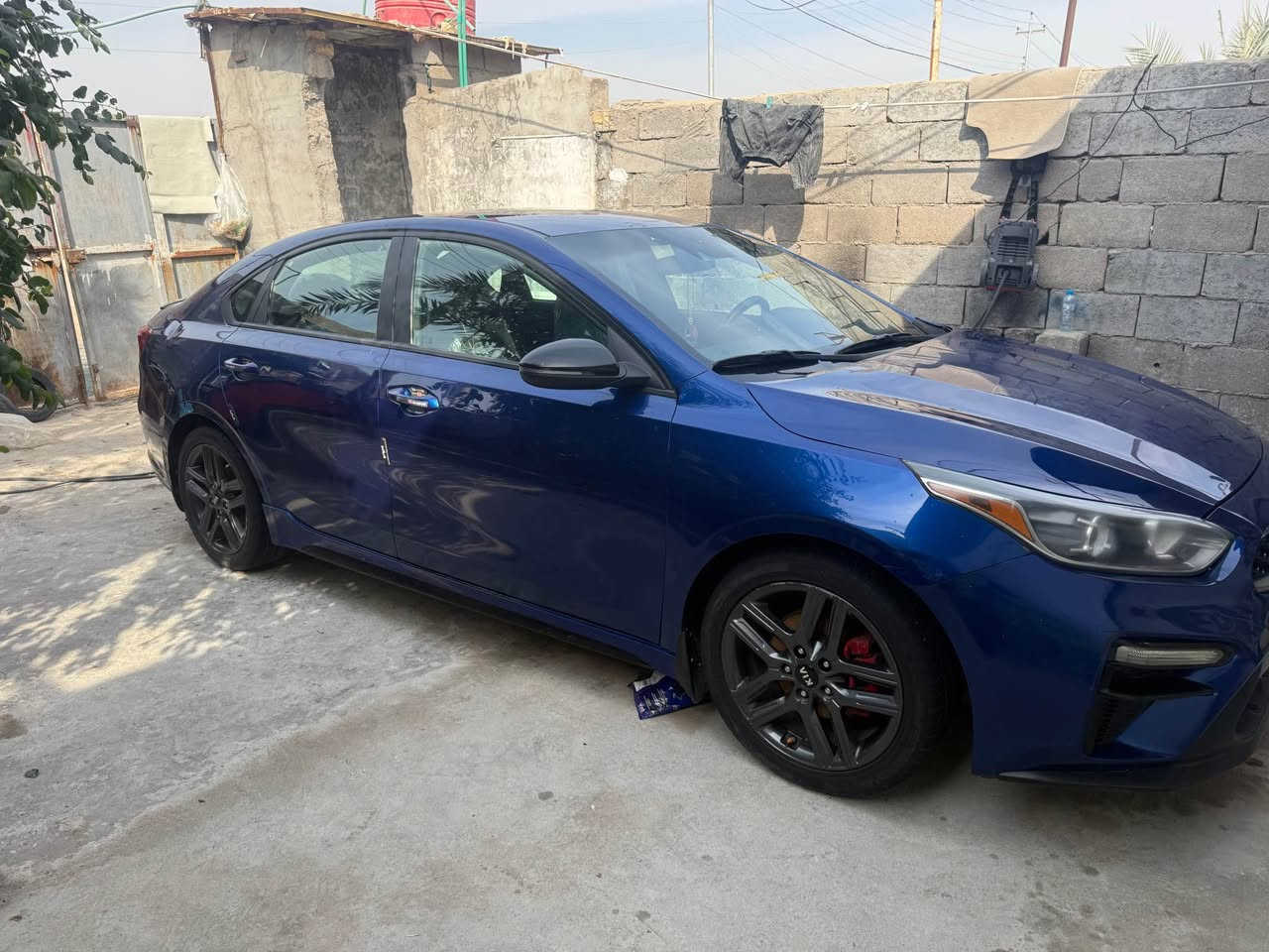 السلام عليكم 
كيا فورتي موديل 2021 جيتي لاين معوقين بصره وكاله عامه. 
حادثها قطعه وحده فقط بنيد وبيها بارد مكانين او 3. كلش خفيف . كيرها At. مكينه 2000 دوش مفتوحه اثر كازكيت فقط. السياره ماشيه 49 mi. 
السعر 125$ وبيه مجال بسيط. 
للاستفسار اكثر اتصال 
***********. 
العنوان البصره شط العرب.  التنومه. البصرة, العراق
