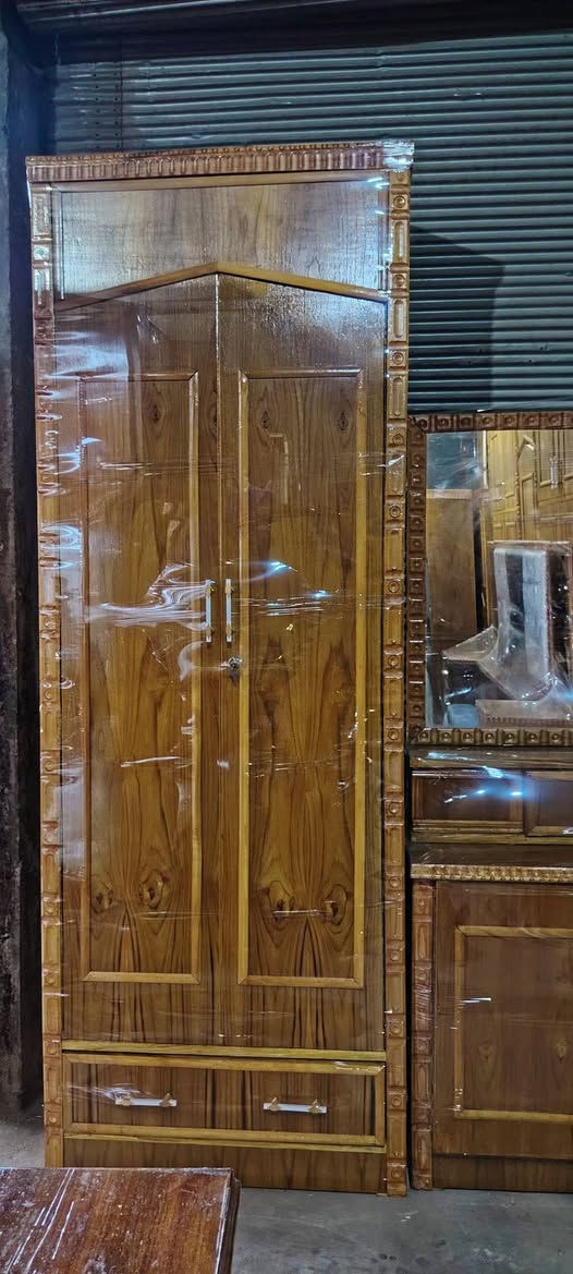 غرفة 5باب جديد خمسه مليم العنوان موصل شارع بغداد مقابل حمام المامون ***********
