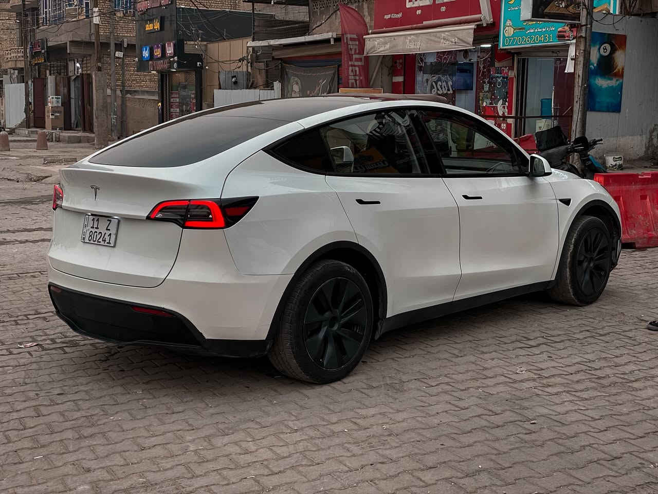 السلام عليكم تيسلا y موديل2024 
-لونك رنج تك ماطور-
-اونلاين باسمي فونكي متصله-
-الحادث شبه كلين بلادي بدون اي تبديل-
-مكاني بغداد حي اور-
-رقمي *********** -
-موجود،ماسنجر،اتصال،واتساب-
-السعر 215$-
