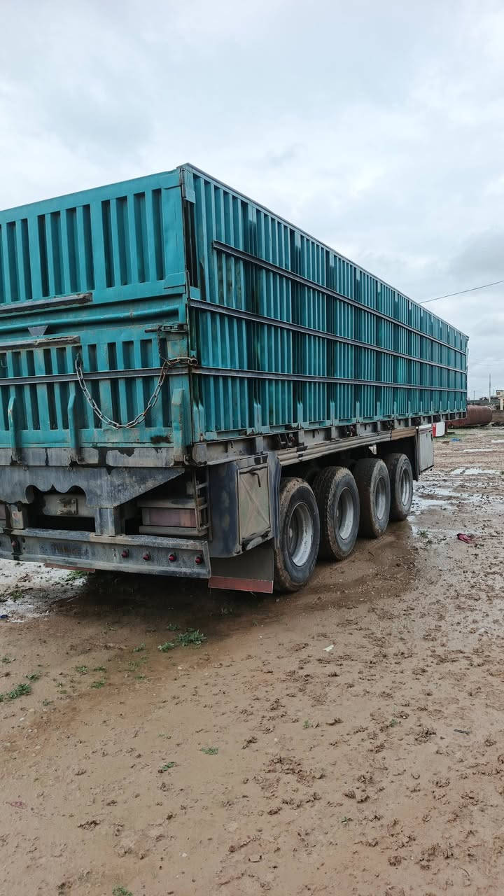 عربانه لبيع شاصي محلي 16طول 12وربع 
تايات طخم جديد جادر جديد كامله عل شقل 
السعر 140وبي مجال ***********
