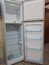 ثلاجة • ١٦ قدم • جديدة