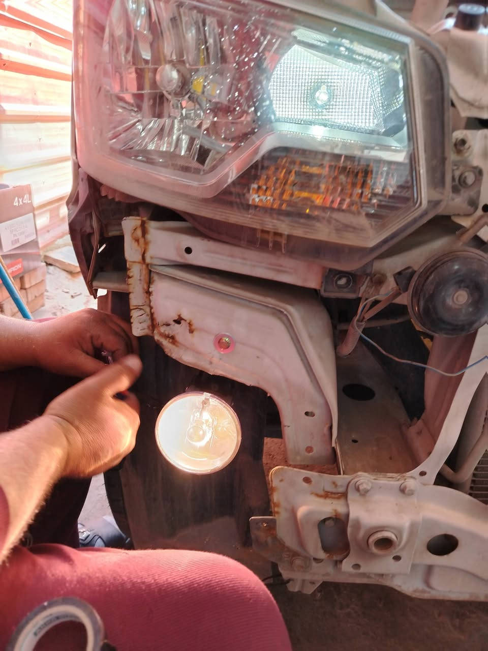 السلام عليكم بدلت لايت جوه لان سعره زوج ٦٠ الف
فشديت غير شي يم وسام وحسام الحريه شارع الربيع


**إذا كنت صاحب هذا الإعلان وتريد حذفه لأي سبب، رجاءا أرسل رسالة إلى الدعم الفني**