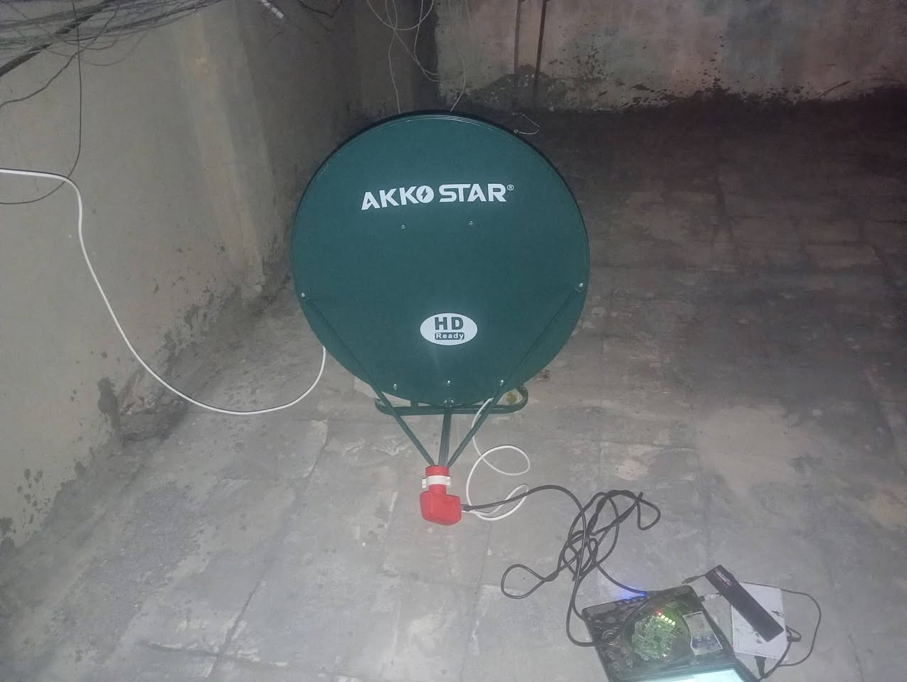 حسين أبو نور التنصيب الستلايت والكامرات المراقبة
برمجه تحديث 
***********
