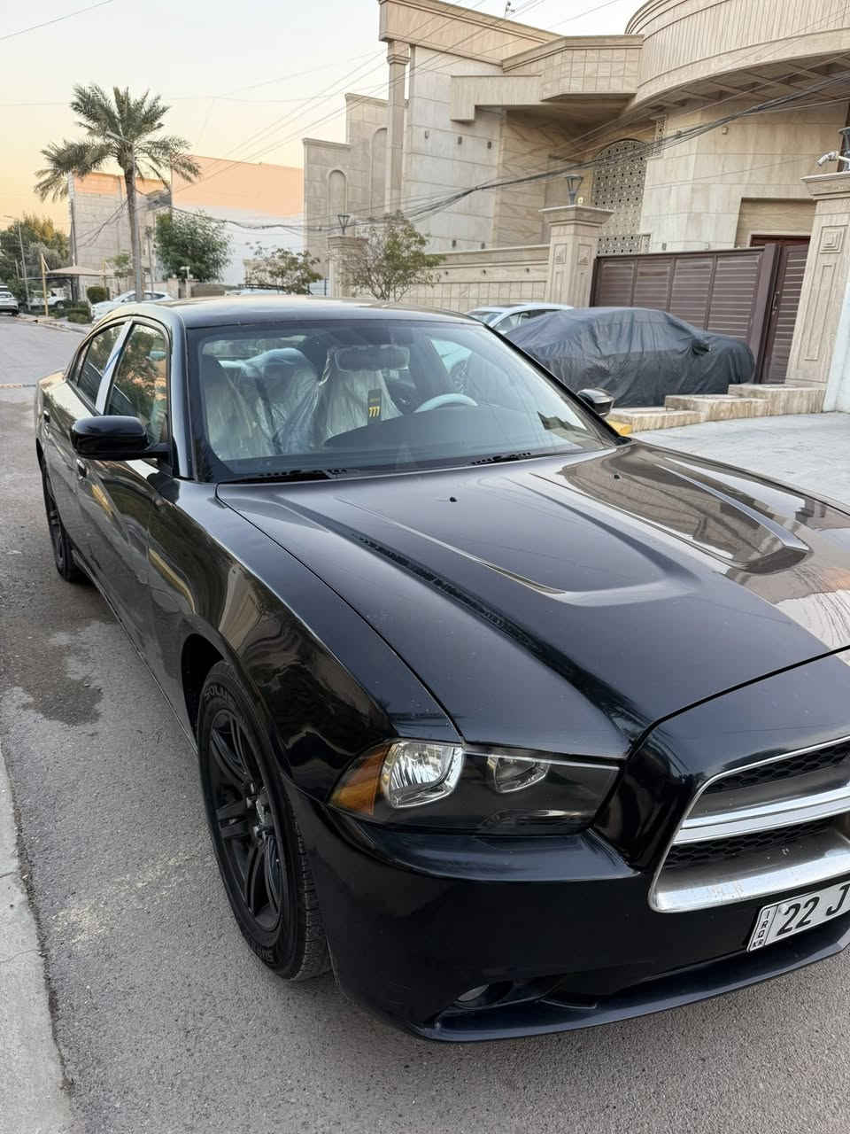 سلام عليكم 

جارجر 2013 وارد كندي 
داخلة كلين وهنا بالعراق صار بيهة صبغ جاملغ خلفي فقط مواصفات معروفة سيارة جاهزة صدر امامي خلفي جديد تخم تاير جديد ويل خليجي كيج 260 
السعر 158  
رقم الهاتف :***********
