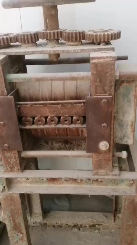 سلام عليكم مكينه تعديل حديد و معواجه أتاري للبيع ما متواجد ع النت اتصل ***********
