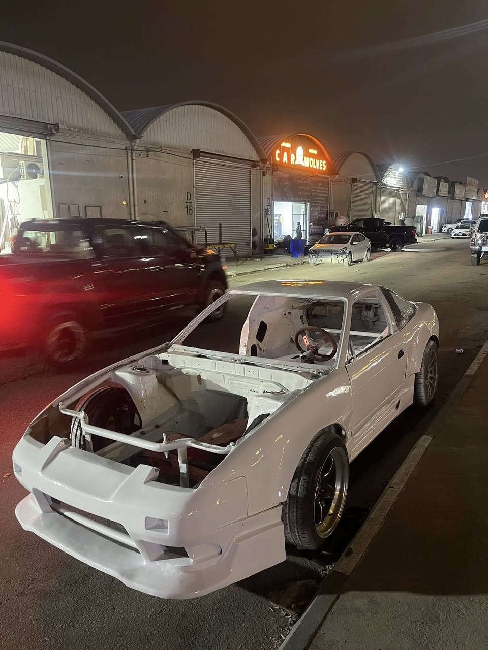 للبيع للبيع
نيسان سلفيا sx200 
رقم حله تحويل شوكت متريد 
سياره نقصه مكينه وكير 
بدي كت جديد 
سياره توه سمكرت ونصبغت كامله جيب غراضك وشد 
دشبول فايبر كلاس شغل الاردن 
كسره ستيراً عمل 
دبلات رياضي امامي خلفي 
حداده خلفيه كله اجستبل 
مشط محوري مال كوري يجي چاف 
هاند بريك 
ستيراً رياضي 
لايتات جدد 
سعر ٨٠ ورقه 

وذا بالك مكينه وياها هم موجود 

استفسار ***********
