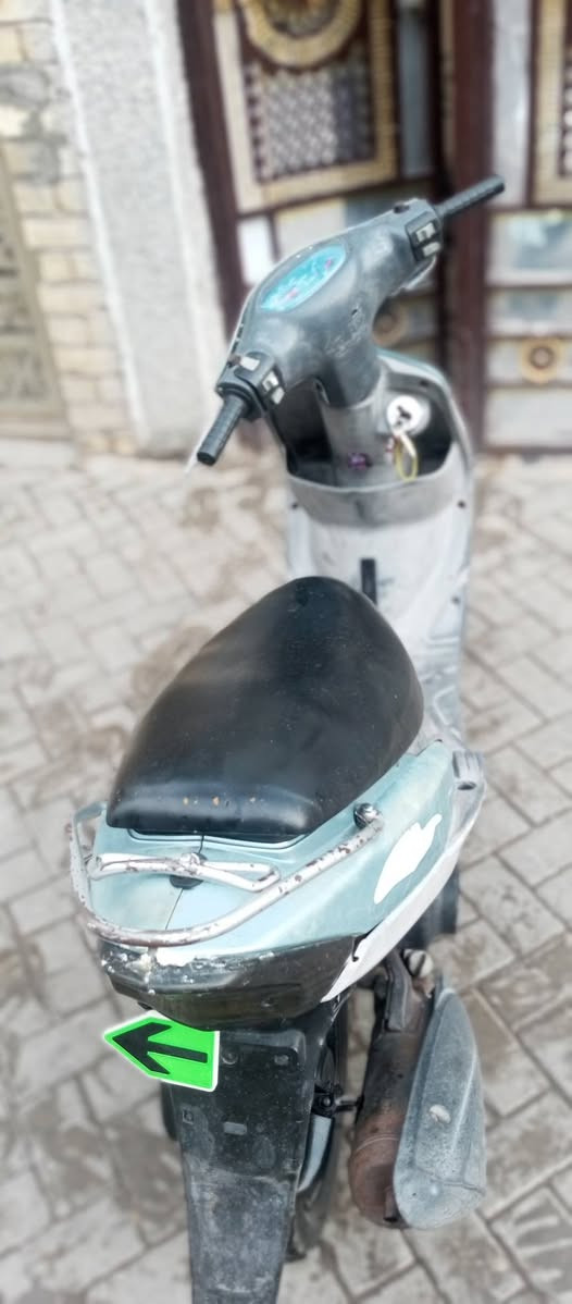 سلام عليكم دراجه ماكس منغولي للبيع مكلف بل نشر دراجه خير من الله شوكت ماتريد أنكر سلف وطلع كهرباياته شغاله عالي ناصي بيه الناصي لونه شمسي ولعالي ثلجي دراجه به خيط تبخير بس بل مشي ماطلع اي دخانه بس من اتعلكه عله الستان وضل أدوس بيه حيل اطلع شي قليل كلشش مكاني بغداد مدينة الصدر ام الكبر ولغزلان 0 773 909 3435
